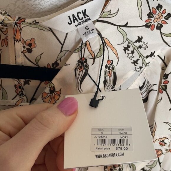 NWT Jack by BB Dakota Ivory Floral Garden Party Romper - Picture 10 of 16